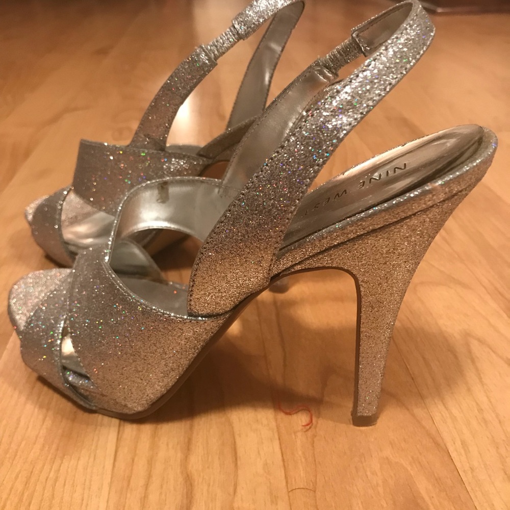 Nine West silver sparkle heels 😘